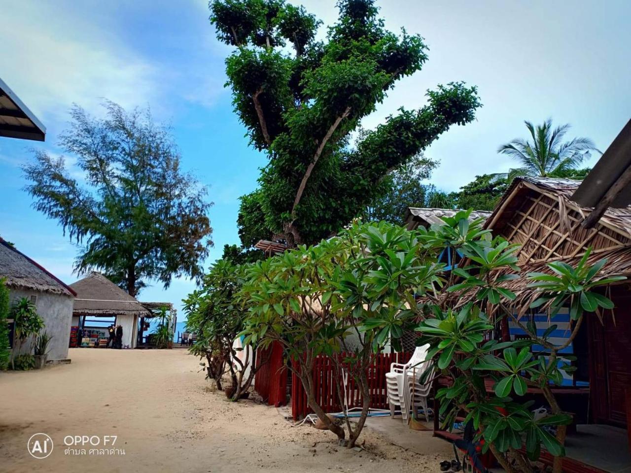 Hotel On The Beach Ko Lanta Zewnętrze zdjęcie